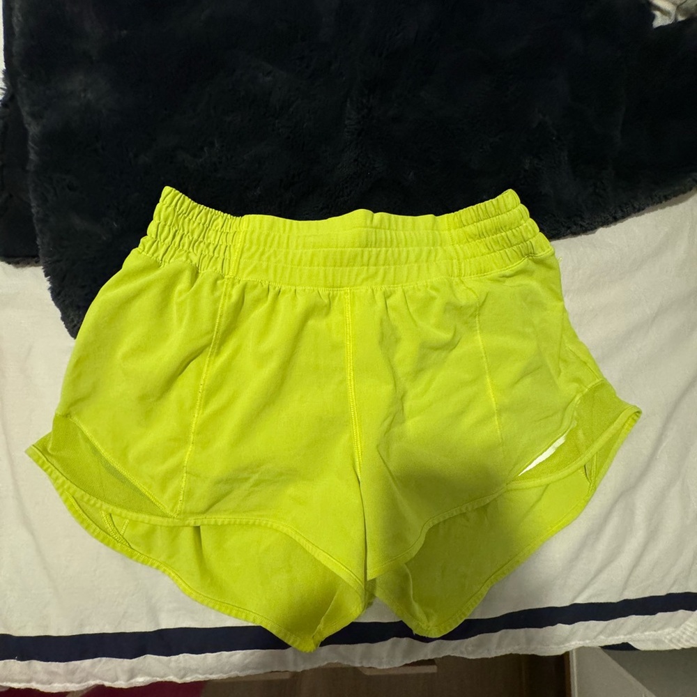 Hotty Hot Lululemon shorts